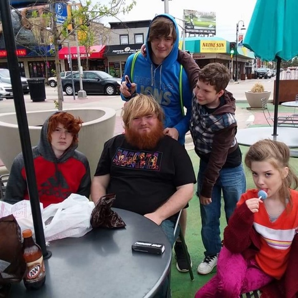 closet closed awhile - Picture 6 of 6